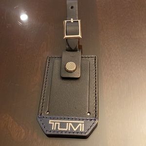 Multiple Alpha Luggage Tag - TUMI leather tags.
